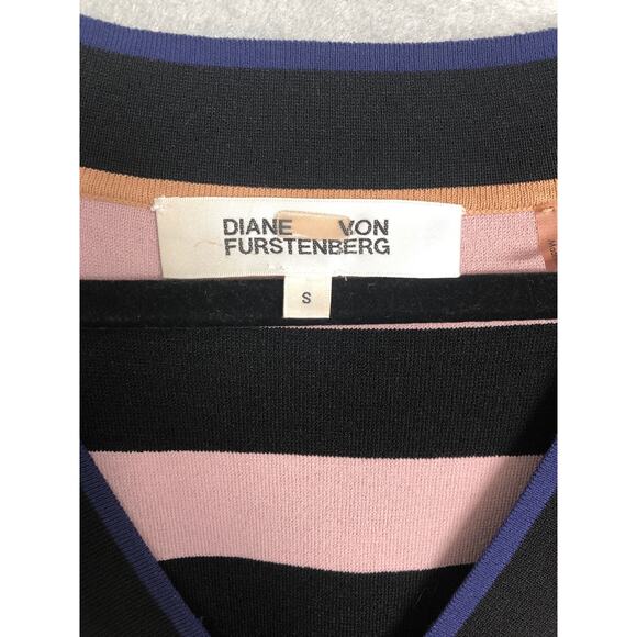 Diane Von Furstenburg Women's Size Small V-Neck Stripe Sweater - Picture 2 of 6